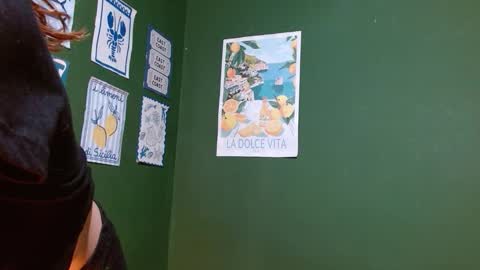 Roxie online show from 12-17-25, 01:55