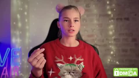 Snapshot of roxxxie_reid chatting on 11-09-25, 09:46 Roxieex ABBY online show from 11-09-25, 09:46