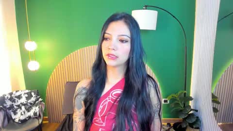 Roxy hell online show from 10-08-25, 12:03