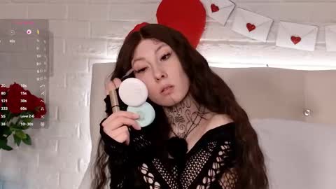 Snapshot of roxy_morrison_x chatting on 02-06-26, 05:49 roxanne online show from 02-06-26, 05:49