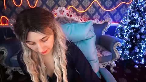 roxy_rayy online show from 01-15-25, 11:00