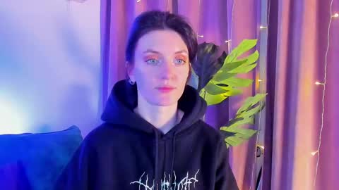 roxy_riot_ online show from 02-15-25, 04:25