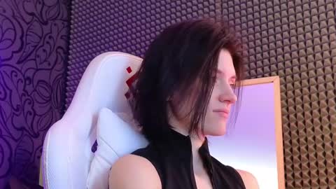 roxy_riot_ online show from 02-23-25, 07:33