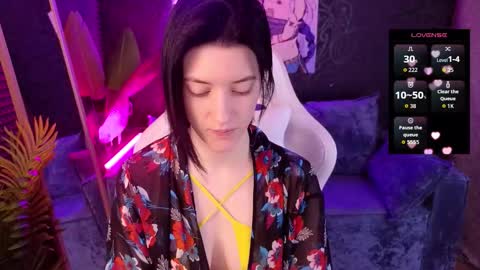 roxy_riot_ online show from 12-17-25, 01:33