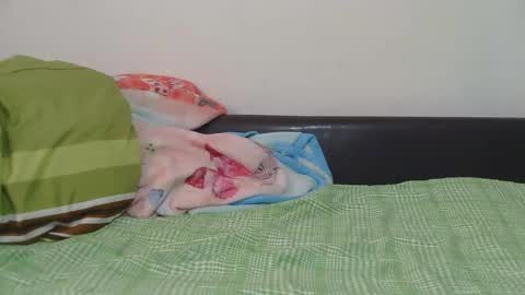 roxy secrets online show from 11-17-25, 09:04