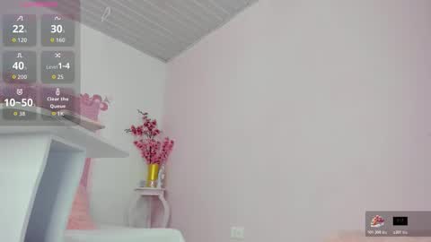 Snapshot of roxy_swt7 chatting on 02-15-26, 02:52 roxy_swt7 online show from 02-15-26, 02:52