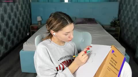 Snapshot of roxy_the_daedevill chatting on 02-06-25, 04:10 roxy_the_daedevill online show from 02-06-25, 04:10