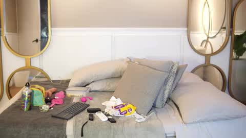 Roxy  online show from 10-07-25, 12:02