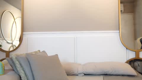 Roxy  online show from 10-25-25, 12:02