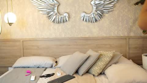 Roxy  online show from 11-10-25, 12:15