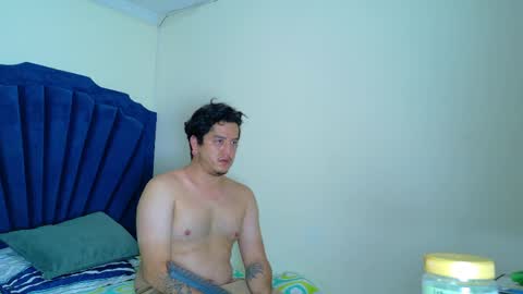 Snapshot of roxyandaron2 chatting on 04-06-26, 12:06 RoxyAron online show from 04-06-26, 12:06