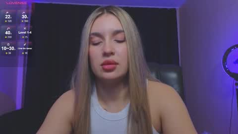 Snapshot of roxychilli chatting on 11-10-25, 09:14 Roxy online show from 11-10-25, 09:14