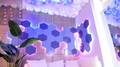    online show from 11-02-25, 07:16