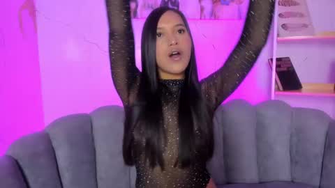 Snapshot of roxyross01 chatting on 09-29-25, 02:00 Roxy online show from 09-29-25, 02:00