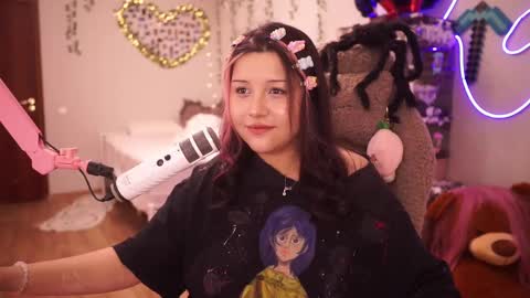 Snapshot of roxysuh chatting on 10-25-25, 07:38 roxysuh online show from 10-25-25, 07:38