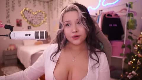 Snapshot of roxysuh chatting on 01-09-26, 09:01 roxysuh online show from 01-09-26, 09:01