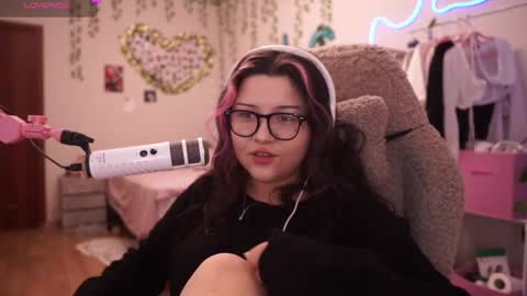 roxysuh online show from 04-11-26, 07:45