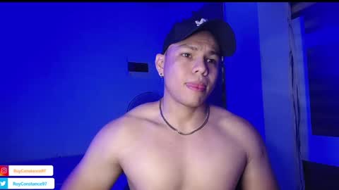 Snapshot of roy__constance chatting on 12-12-24, 10:45 Roy Constance online show from 12-12-24, 10:45