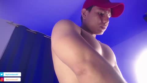 Snapshot of roy__constance chatting on 01-21-25, 05:05 Roy Constance online show from 01-21-25, 05:05