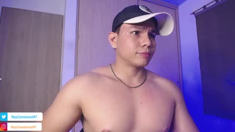 Snapshot of roy__constance chatting on 03-06-25, 05:57 Roy Constance online show from 03-06-25, 05:57