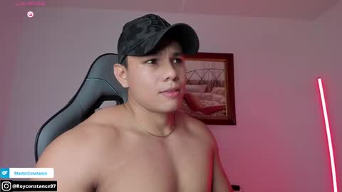 Snapshot of roy__constance chatting on 10-01-25, 04:18 Roy Constance online show from 10-01-25, 04:18