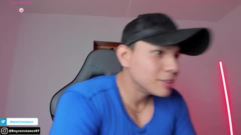 Snapshot of roy__constance chatting on 10-04-25, 04:32 Roy Constance online show from 10-04-25, 04:32