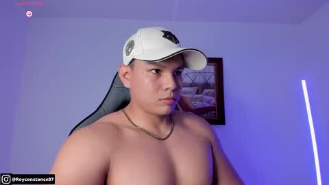 Snapshot of roy__constance chatting on 11-11-25, 03:39 Roy Constance online show from 11-11-25, 03:39