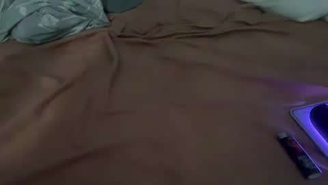 Royalty13m online show from 09-18-25, 08:11