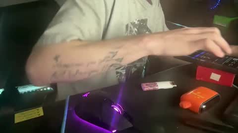 Royalty13m online show from 10-07-25, 08:39