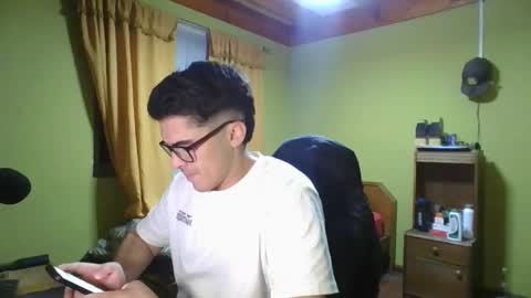 Snapshot of rpaulo25 chatting on 01-15-25, 01:02 rpaulo25 online show from 01-15-25, 01:02