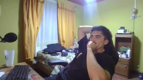 Snapshot of rpaulo25 chatting on 02-06-25, 03:48 rpaulo25 online show from 02-06-25, 03:48