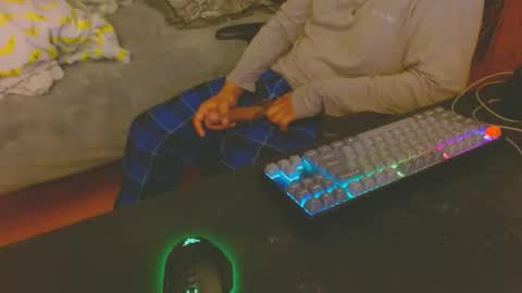 Snapshot of rsanchy32 chatting on 10-14-25, 10:32 rsanchy32 online show from 10-14-25, 10:32