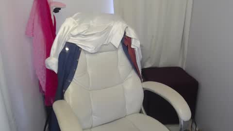 Rubi online show from 12-21-24, 08:10