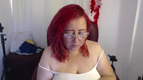 Snapshot of rubi_halliwey chatting on 02-18-26, 06:48 Rubi online show from 02-18-26, 06:48