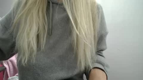 Snapshot of ruby988 chatting on 10-08-25, 11:41 ruby988 online show from 10-08-25, 11:41