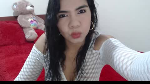 Ruby    Independent model help me reach 50 thumbs up online show from 09-10-25, 01:11