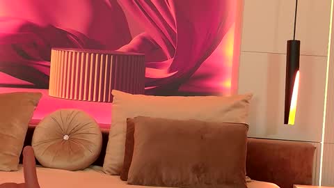 Ruby Luxe online show from 10-11-25, 05:17