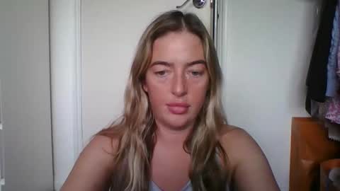 rubyredxxxoxxx online show from 12-16-25, 09:03