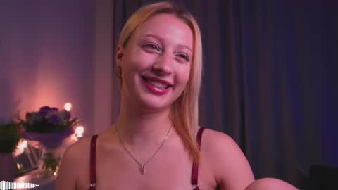 Mila online show from 09-22-25, 04:09