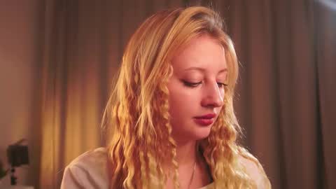 Mila online show from 10-10-25, 03:11