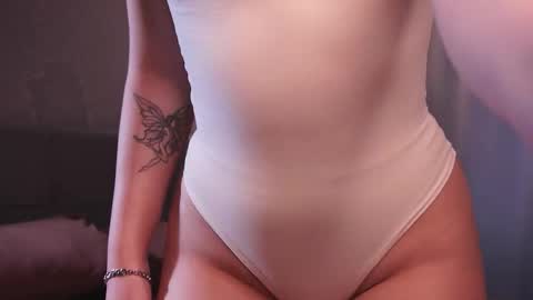 Mila online show from 12-19-25, 07:59