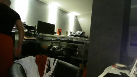 Snapshot of ruffi77 chatting on 02-03-25, 02:36 Chico que rico Caliente online show from 02-03-25, 02:36