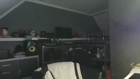 Chico que rico Caliente online show from 02-22-25, 11:46