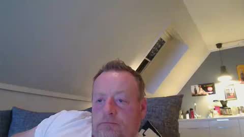 bignorwegian online show from 10-09-25, 08:18
