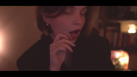 Elena online show from 12-19-25, 11:56