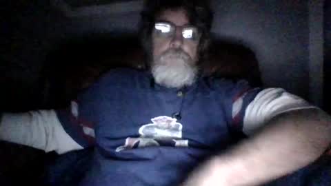 Snapshot of runningaround60 chatting on 10-31-25, 11:22 runningaround60 online show from 10-31-25, 11:22