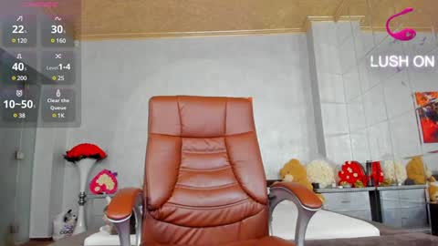 Ava online show from 01-24-25, 07:08