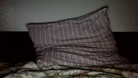 Snapshot of russianboys1995 chatting on 01-16-25, 08:36 russianboys1995 online show from 01-16-25, 08:36