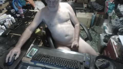 Russtenail21 online show from 09-21-25, 05:58