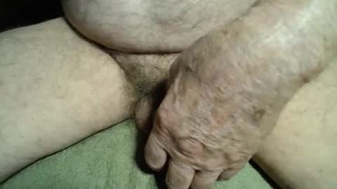 Snapshot of rustic69 chatting on 10-21-25, 12:17 rustic69 online show from 10-21-25, 12:17